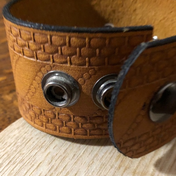 Brown Leather Bracelet with Silver Horse Emblemhand made in California - Picture 2 of 3